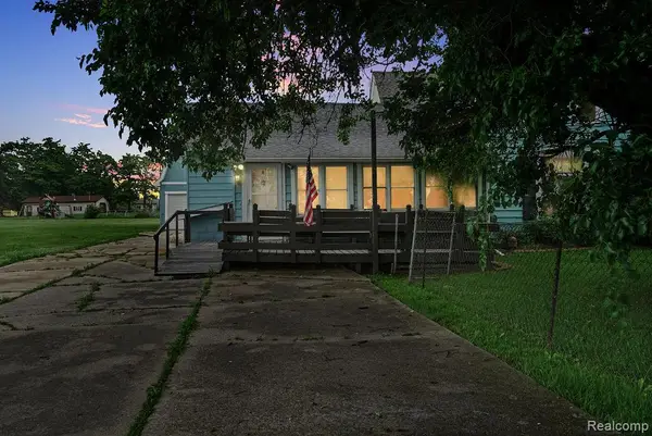 261 Fitz, Wales, MI 48027