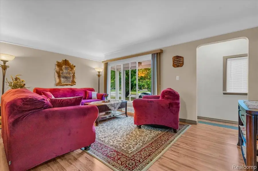 23430 Tireman, Dearborn Heights, MI 48127 - #3