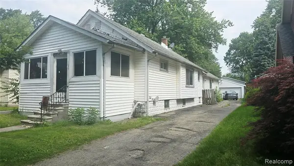 1655 Lyon, Port Huron, MI 48060