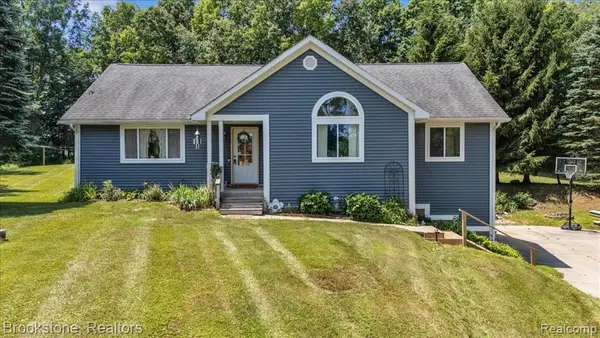 2630 Julie, Columbiaville, MI 48421