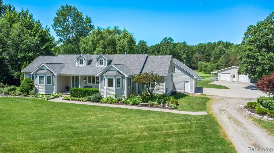 2120 Montague, Davison, MI 48423 - #2