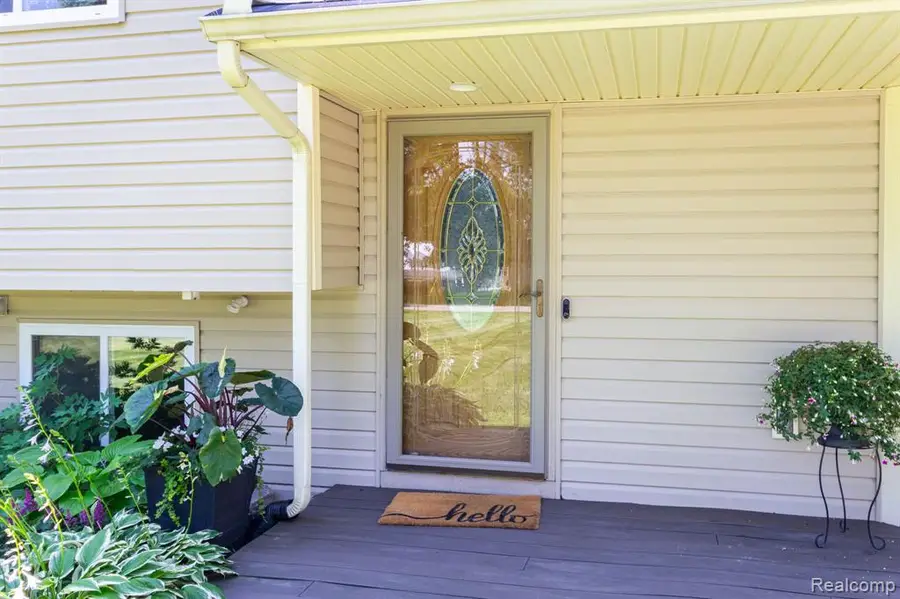 6345 Lanman, Waterford, MI 48329 - #3