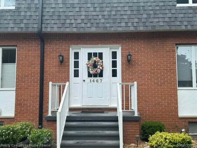 1467 E Krafft #8, Fort Gratiot, MI 48059 - #3