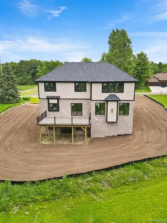 3701 Stallion, Commerce Township, MI 48382 - #2