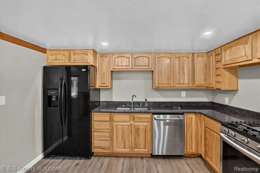 1564 Burnside, North Branch, MI 48461 - #3