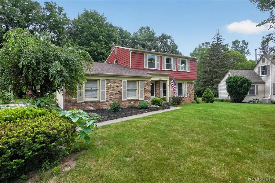 2356 Pineview, Flushing, MI 48433 - #2