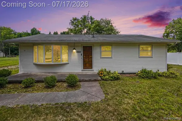 17450 Martinsville, Belleville, MI 48111