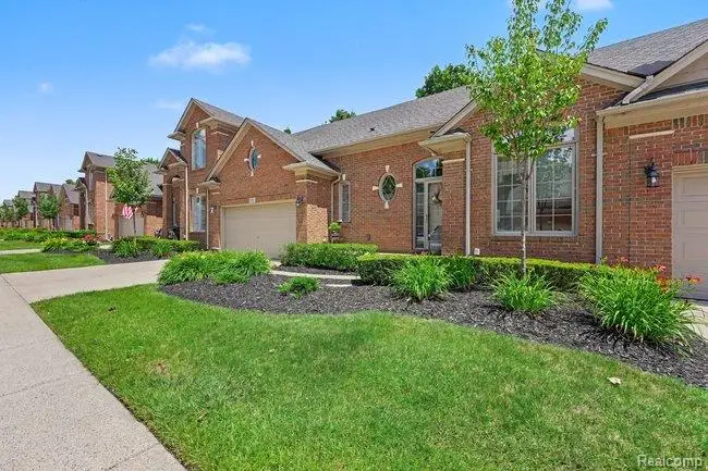 57554 Brookfield, Washington, MI 48094 - #3