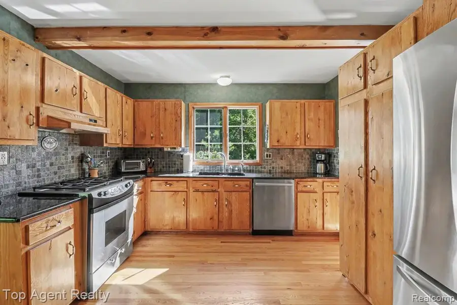 2411 Farmbrook, Oxford, MI 48370 - #3