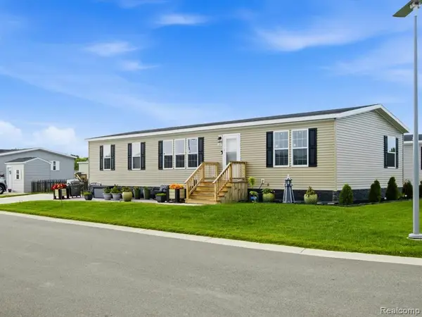 287 Rosebud, Port Huron, MI 48060
