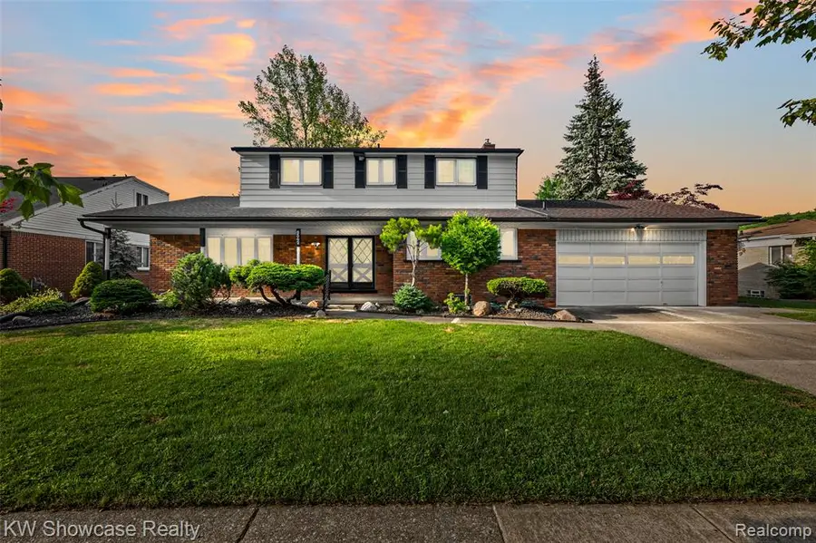 8362 Sunburst, Center Line, MI 48015 - #2