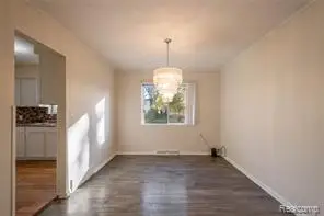 5297 Oaktree, Flint, MI 48532 - #3