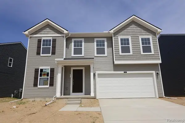 410 Hidden River, Holly, MI 48442