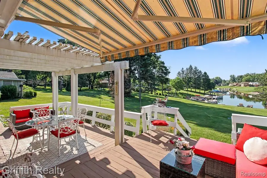578 E Coon Lake, Howell, MI 48843 - #3