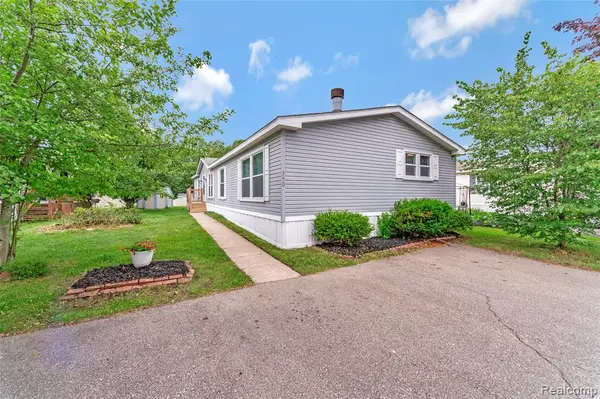 350 Trillum, Oxford, MI 48371