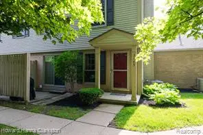 3145 Hidden Ridge, Waterford, MI 48328 - #1