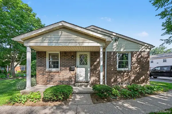 38211 Carolon, Westland, MI 48185