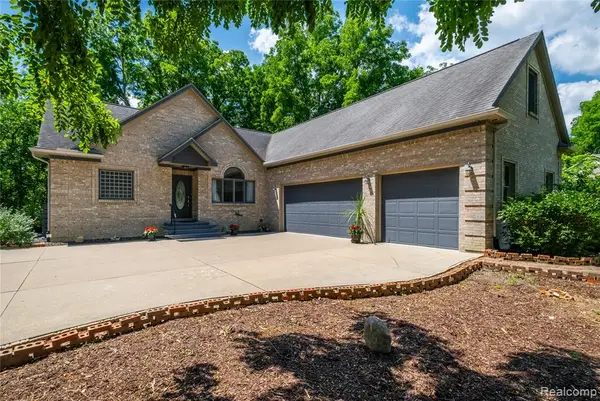 13268 Harborview, Linden, MI 48451