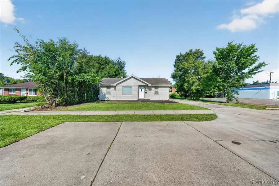 2061 Inkster, Garden City, MI 48135 - #3