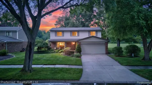 46596 Maidstone, Canton, MI 48187
