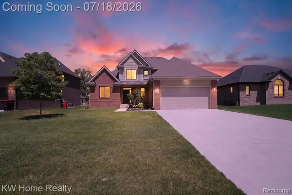 21926 Duns Scotus, Southfield, MI 48075