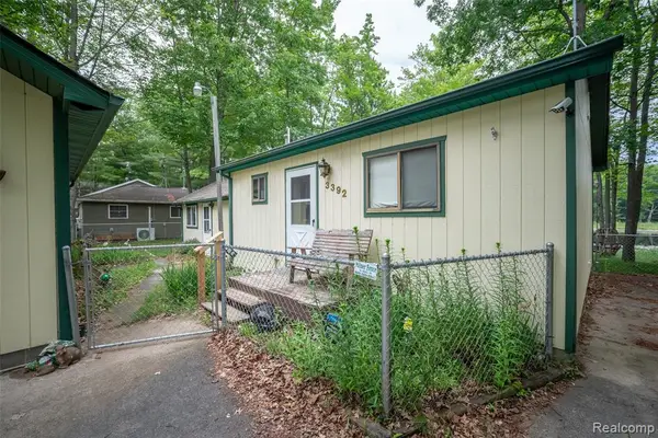 3392 Columbia, West Branch, MI 48661
