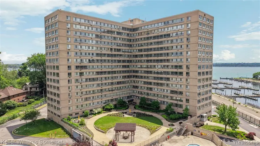 8900 Jefferson #204, Detroit, MI 48214 - #2