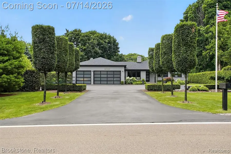 2700 Middlebelt, West Bloomfield, MI 48324 - #2