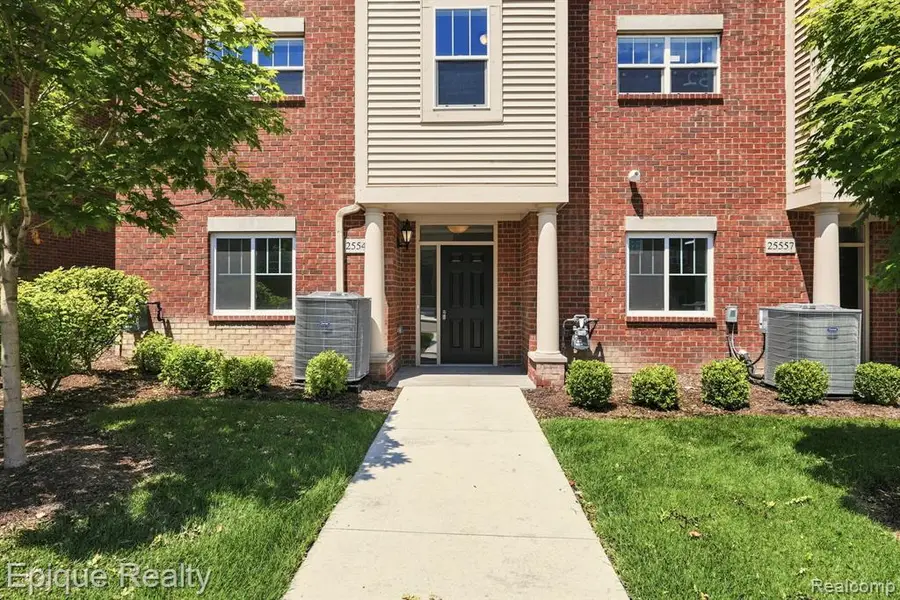 25549 Grandview #31, Novi, MI 48375 - #2