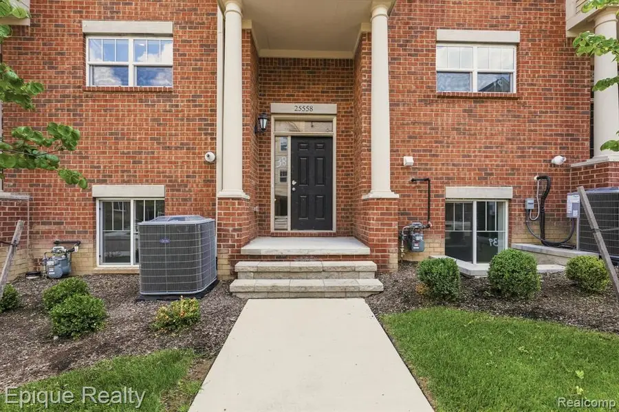 25558 Grandview #38, Novi, MI 48375 - #2