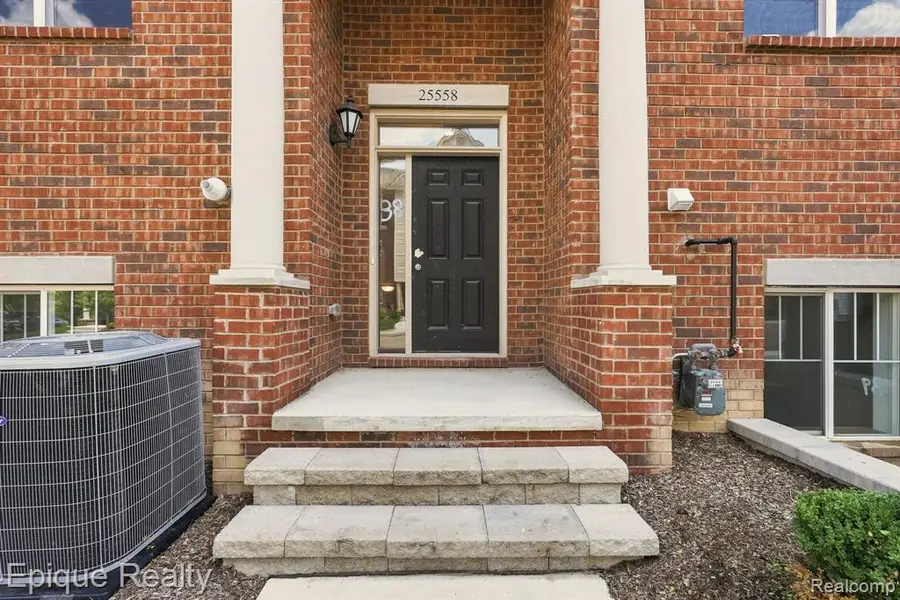 25558 Grandview #38, Novi, MI 48375 - #3