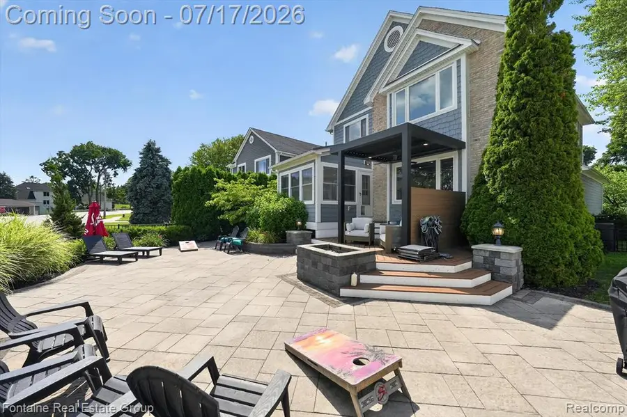 240 Rosebud, Walled Lake, MI 48390 - #2