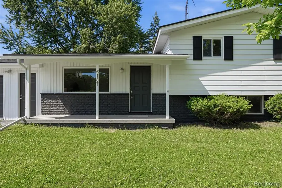 6187 E Maple, Grand Blanc, MI 48439 - #2