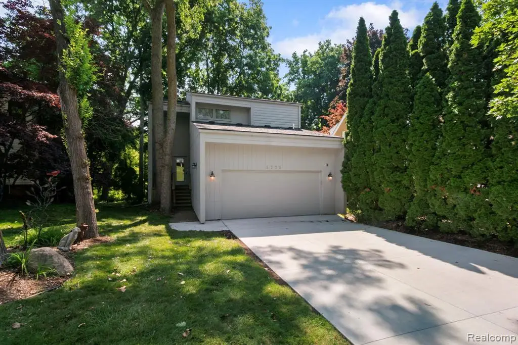 5775 Eastman, West Bloomfield, MI 48323 - #1