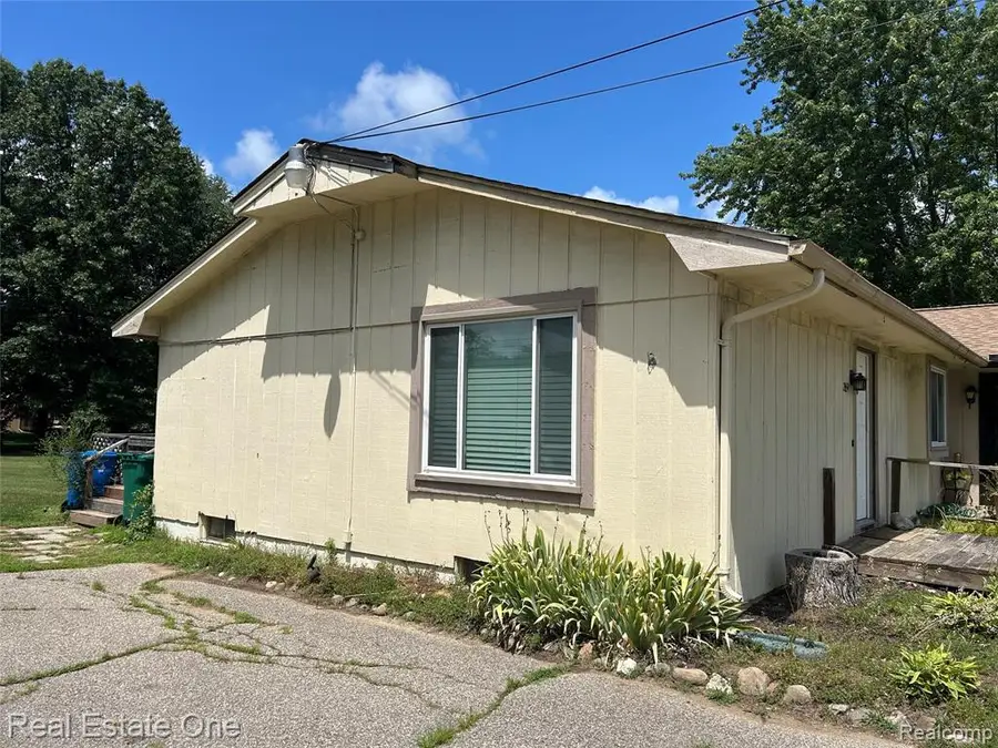 2659 Benstein, Commerce, MI 48390 - #2