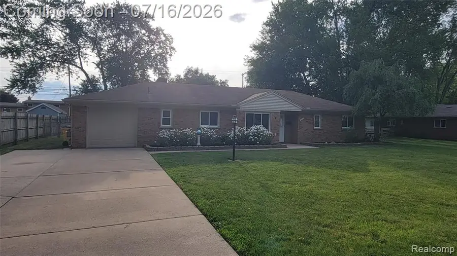 45437 Hecker, Utica, MI 48317 - #3