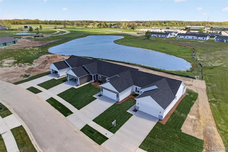 2331 Gilder, Howell, MI 48843 - #2