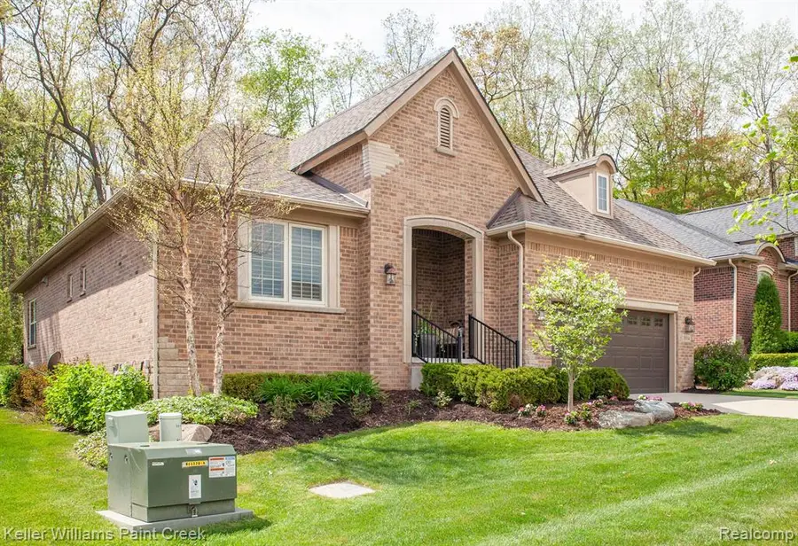 5514 Woodfall, Clarkston, MI 48348 - #2
