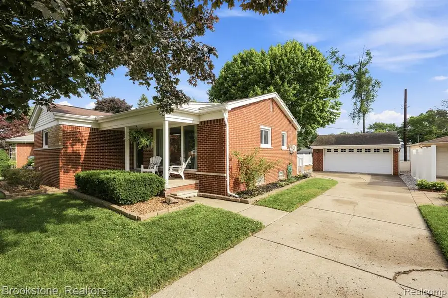 39209 Orangelawn, Livonia, MI 48150 - #2
