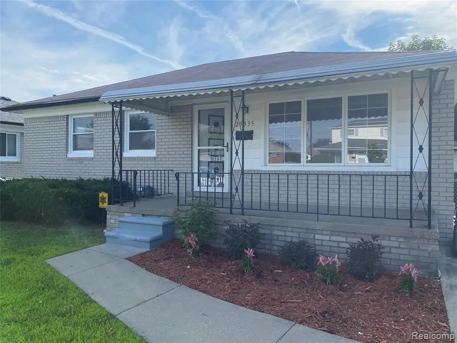 25335 Pattow, Roseville, MI 48066 - #2