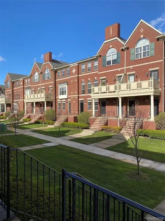 1394 Ashford, Troy, MI 48084