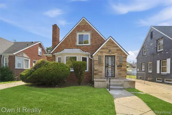 18428 Snowden, Detroit, MI 48235