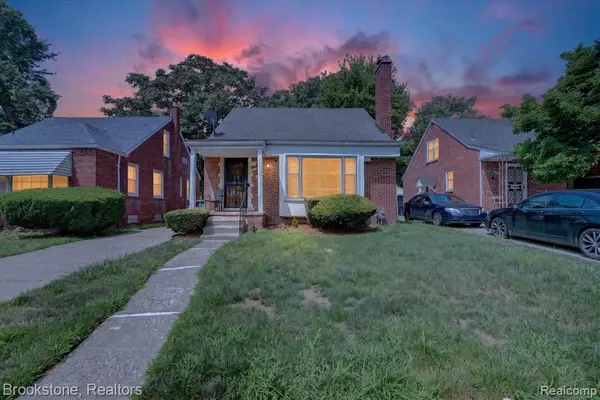 15461 Vaughan, Detroit, MI 48223