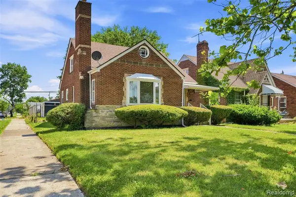 10346 Lakepointe, Detroit, MI 48224