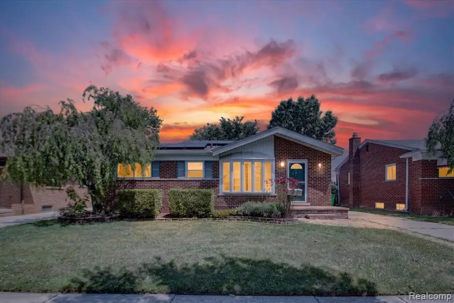 24584 Marine, Eastpointe, MI 48021 - #2