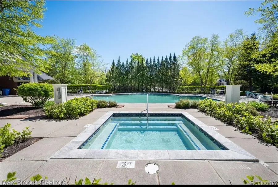 1102 Abigail, Walled Lake, MI 48390 - #3