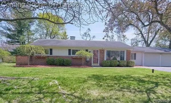 37711 Carson, Farmington Hills, MI 48331