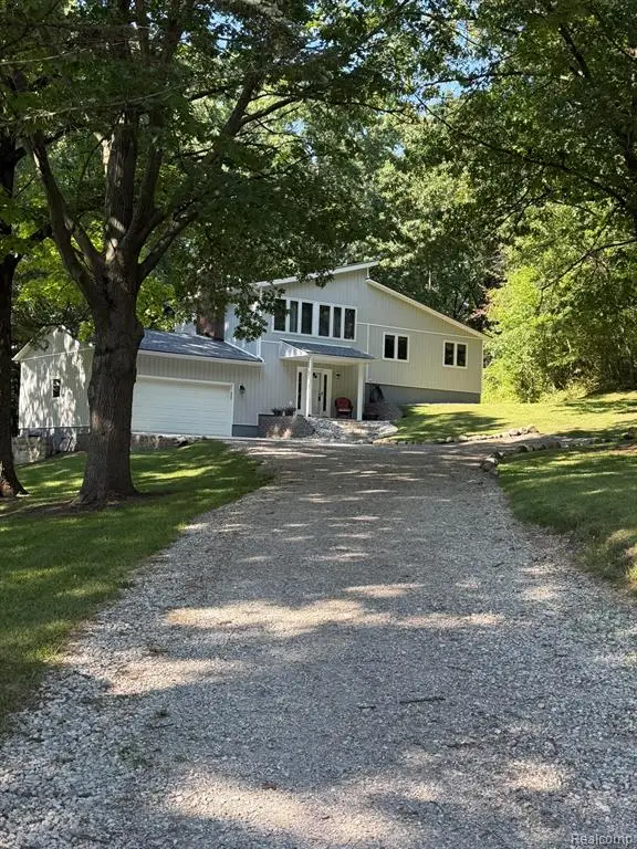 825 Rowlinson, Ortonville, MI 48462 - #3