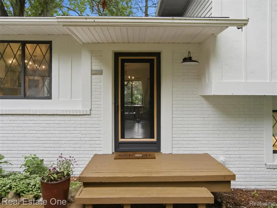 3206 Allen, Ortonville, MI 48462 - #3