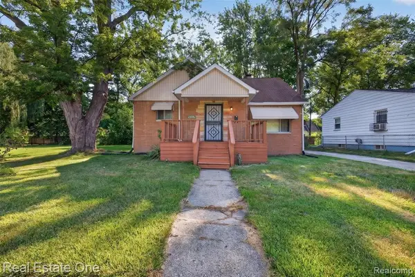 2820 Winona, Flint, MI 48504